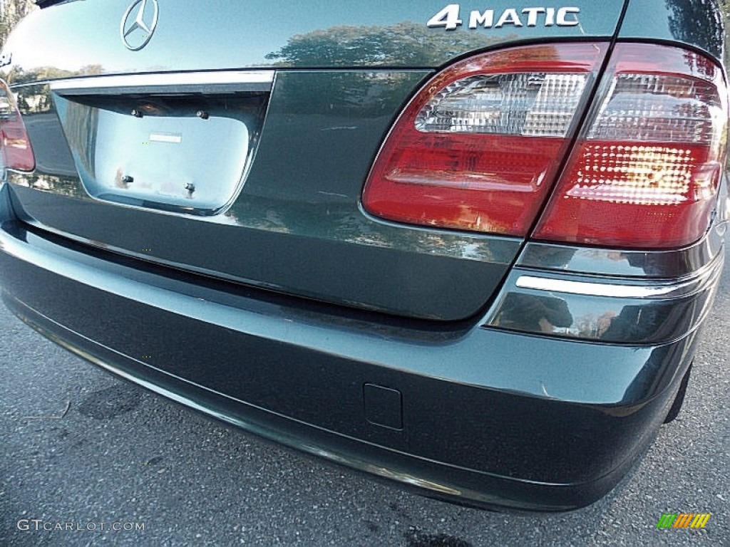 2009 E 350 4Matic Wagon - Jade Green Metallic / Cashmere photo #45