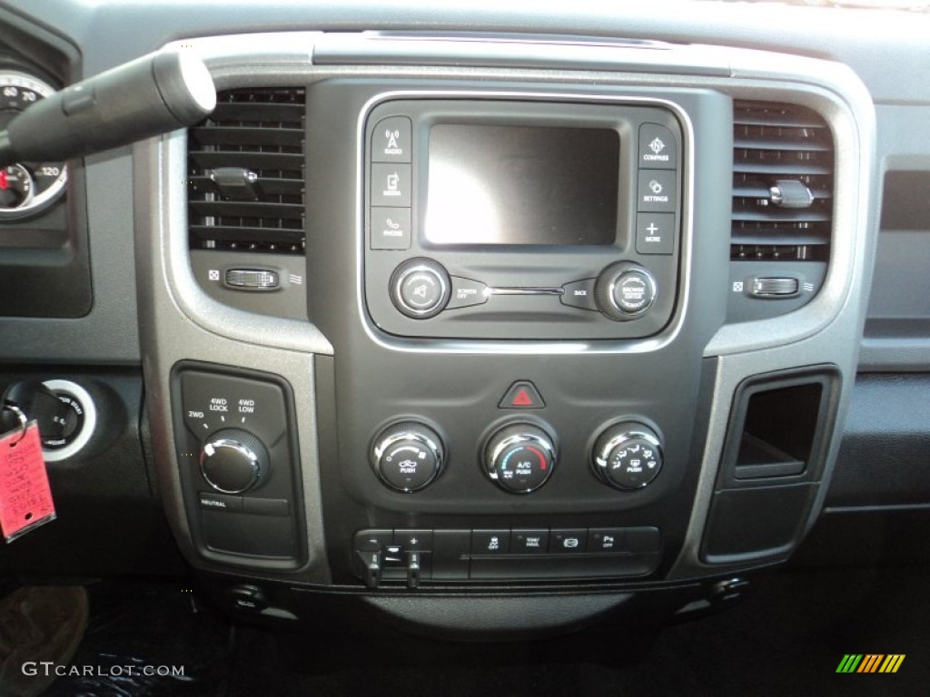2015 Ram 3500 Tradesman Crew Cab 4x4 Controls Photo #98577382