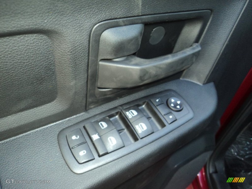 2015 Ram 3500 Tradesman Crew Cab 4x4 Controls Photo #98577511