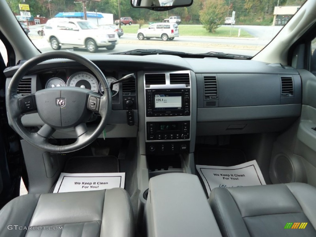 2006 Durango Limited HEMI 4x4 - Patriot Blue Pearl / Dark Slate Gray/Light Slate Gray photo #16