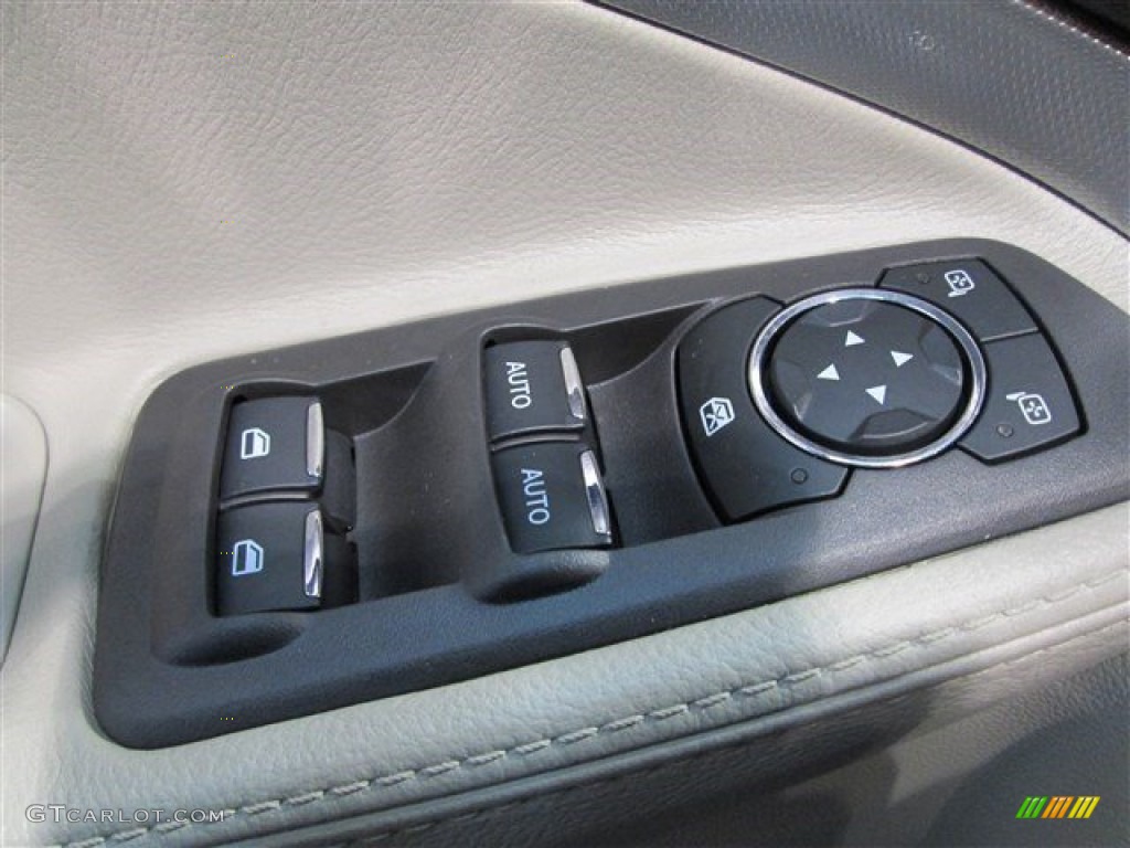 2015 Explorer XLT - Deep Impact Blue / Medium Light Stone photo #22