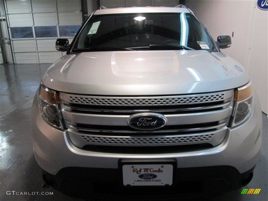 2015 Explorer XLT - Ingot Silver / Charcoal Black photo #2