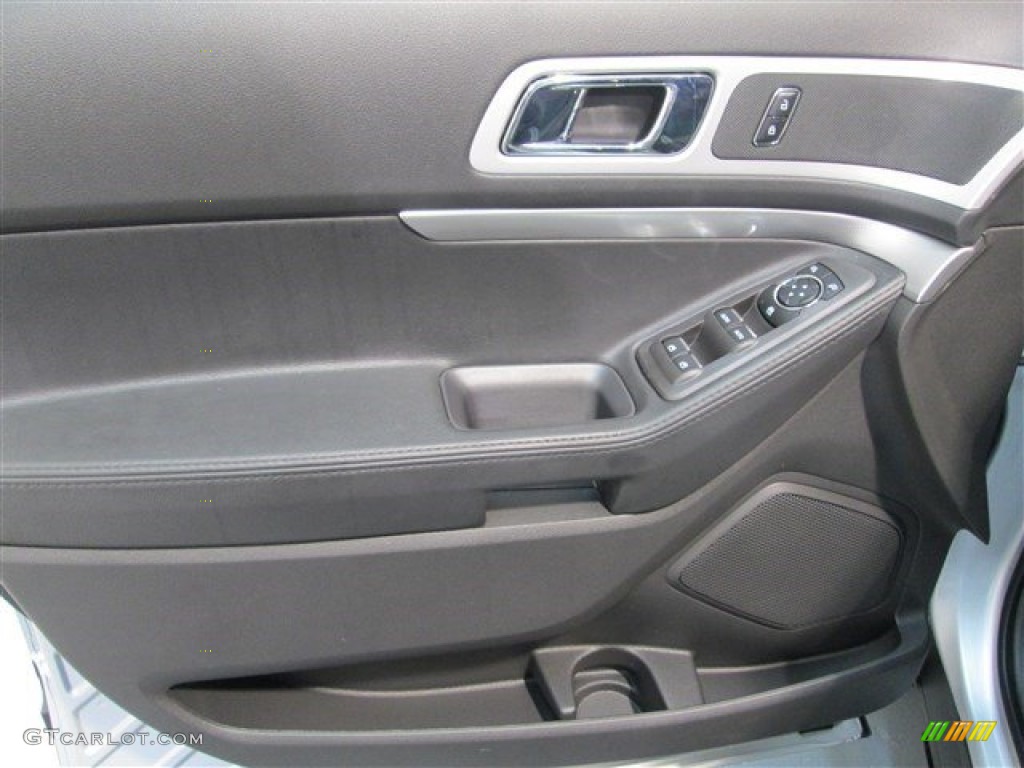 2015 Explorer XLT - Ingot Silver / Charcoal Black photo #14