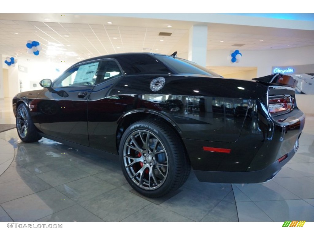 2015 Challenger SRT 392 - Pitch Black / Black photo #2