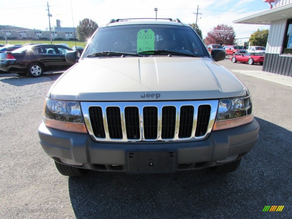 2001 Grand Cherokee Laredo 4x4 - Champagne Pearl / Sandstone photo #3