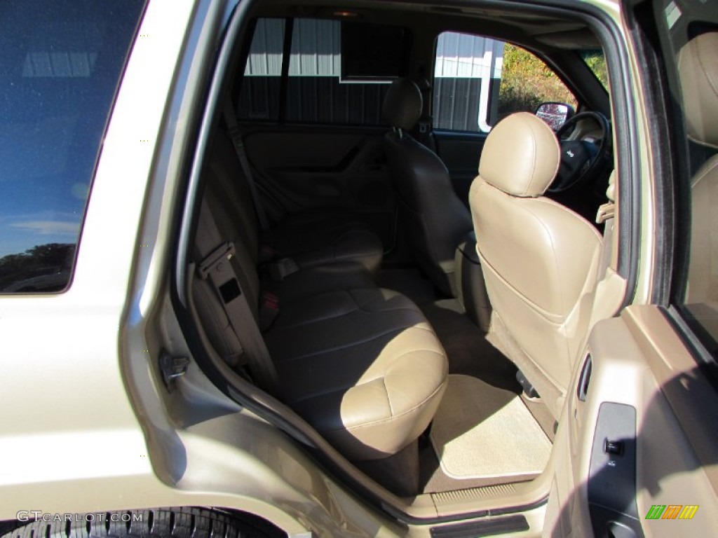 2001 Grand Cherokee Laredo 4x4 - Champagne Pearl / Sandstone photo #14