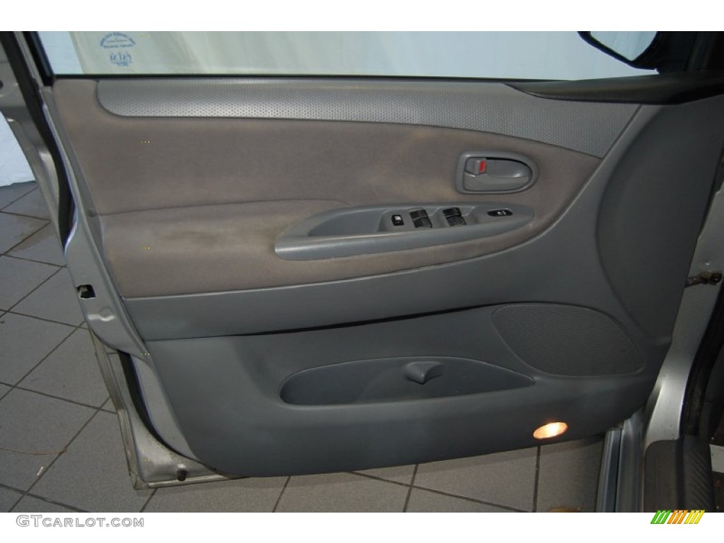2005 MPV LX - Sunlight Silver Metallic / Gray photo #12
