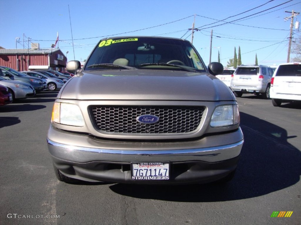 2003 F150 Lariat SuperCrew - Arizona Beige Metallic / Medium Parchment Beige photo #2