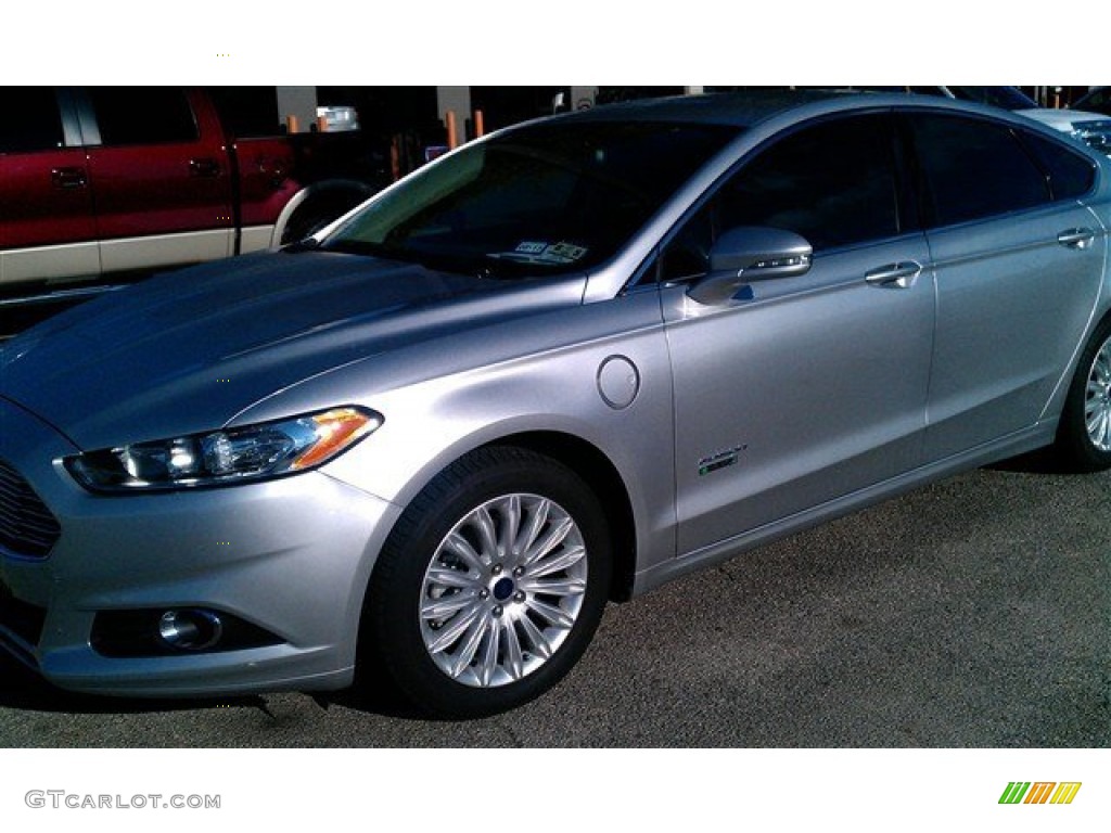 2013 Fusion Energi SE - Ingot Silver Metallic / Charcoal Black photo #1