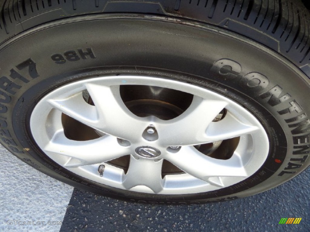 2011 Rogue SV - Silver Ice Metallic / Gray photo #7