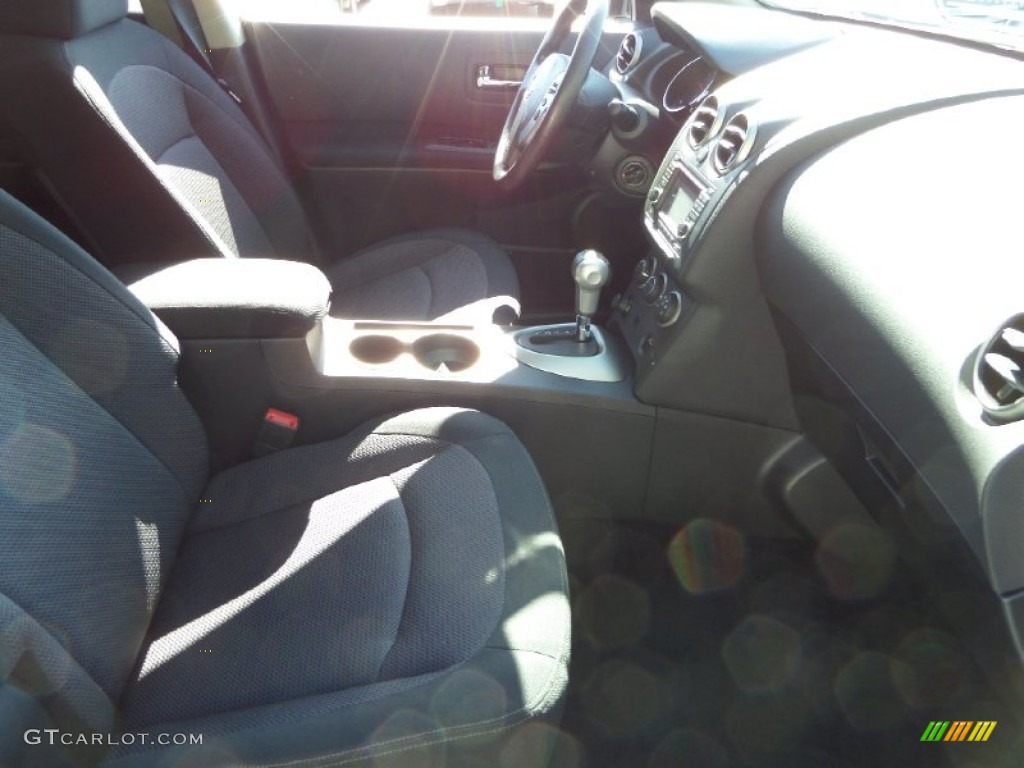 2011 Rogue SV - Silver Ice Metallic / Gray photo #13