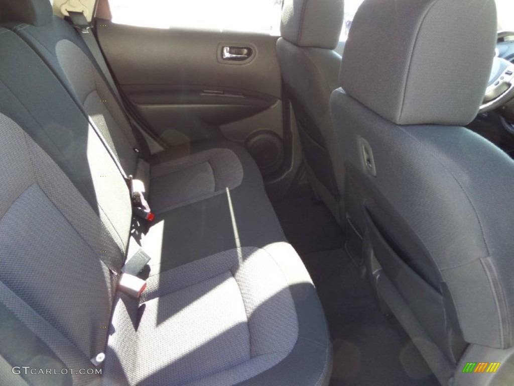 2011 Rogue SV - Silver Ice Metallic / Gray photo #14