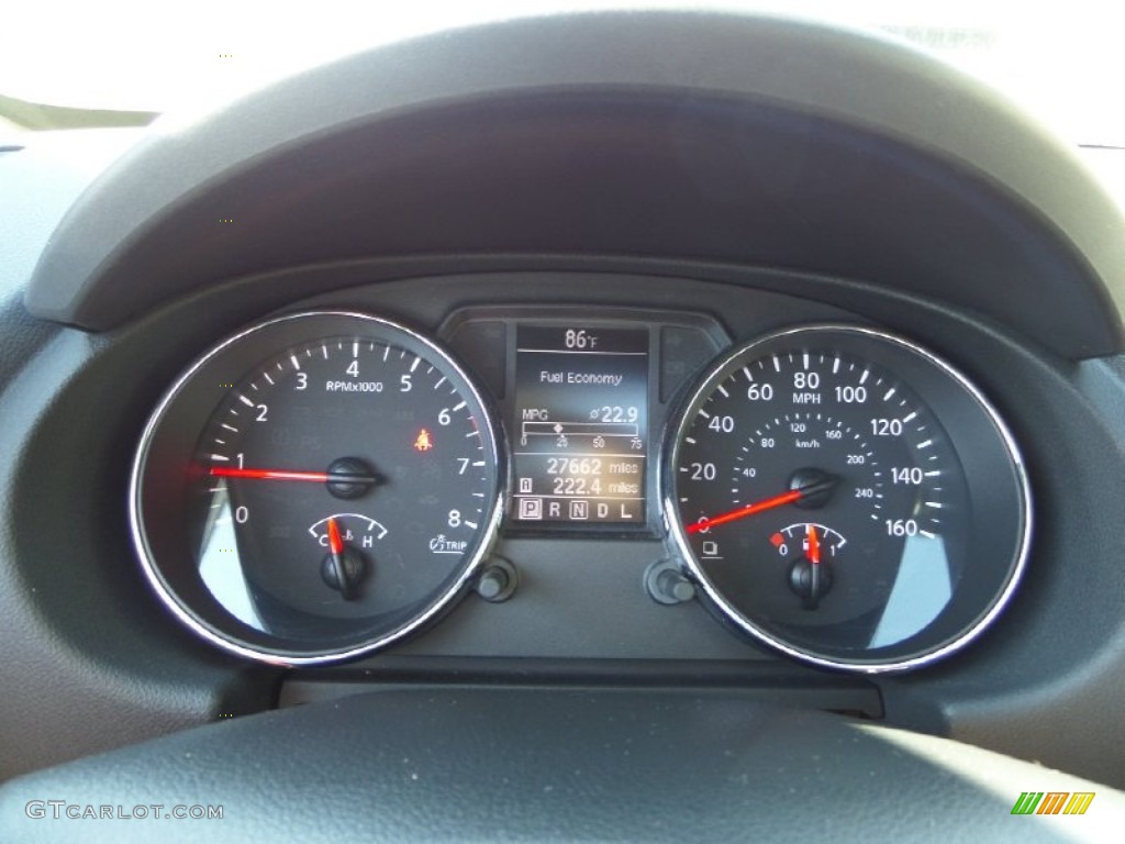 2011 Rogue SV - Silver Ice Metallic / Gray photo #16