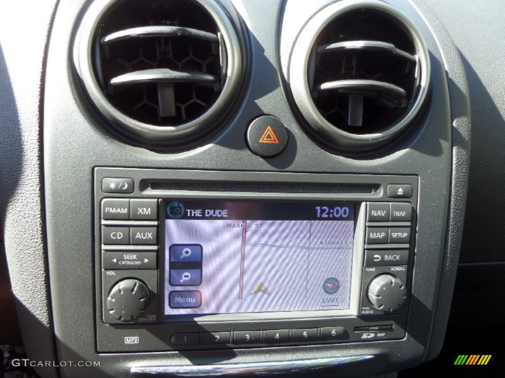 2011 Rogue SV - Silver Ice Metallic / Gray photo #17