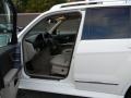 Arctic White - GLK 350 4Matic Photo No. 17