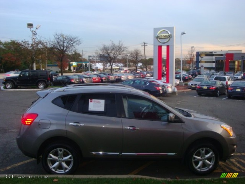 2011 Rogue SV AWD - Gotham Gray Metallic / Black photo #6