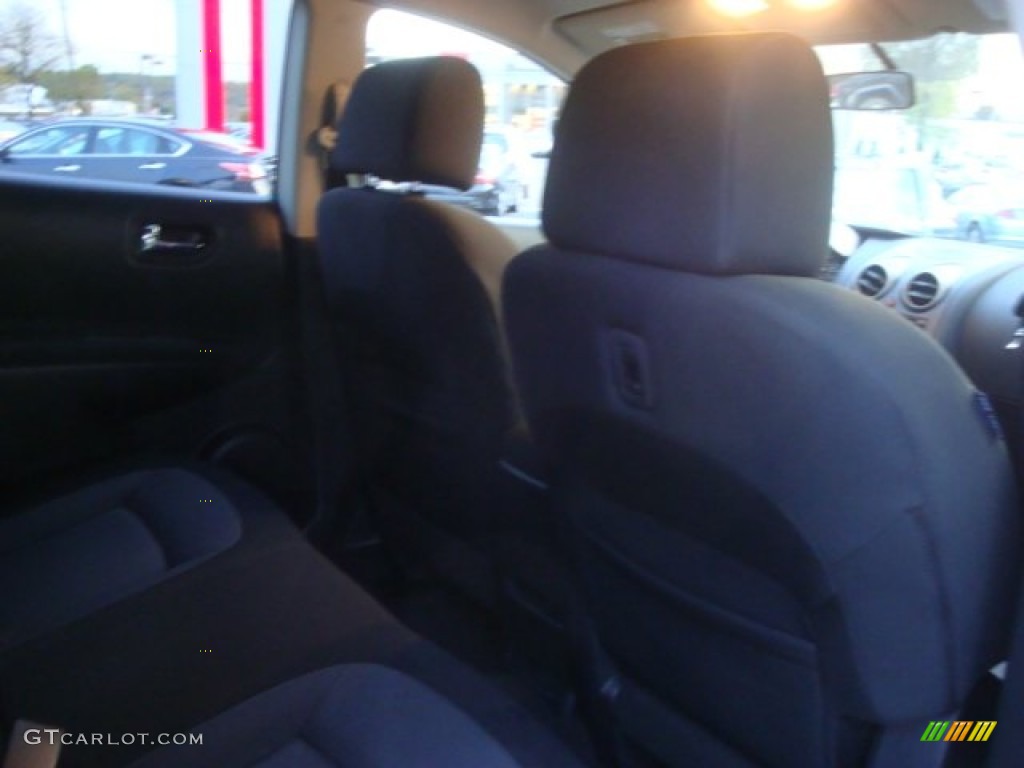 2011 Rogue SV AWD - Gotham Gray Metallic / Black photo #15
