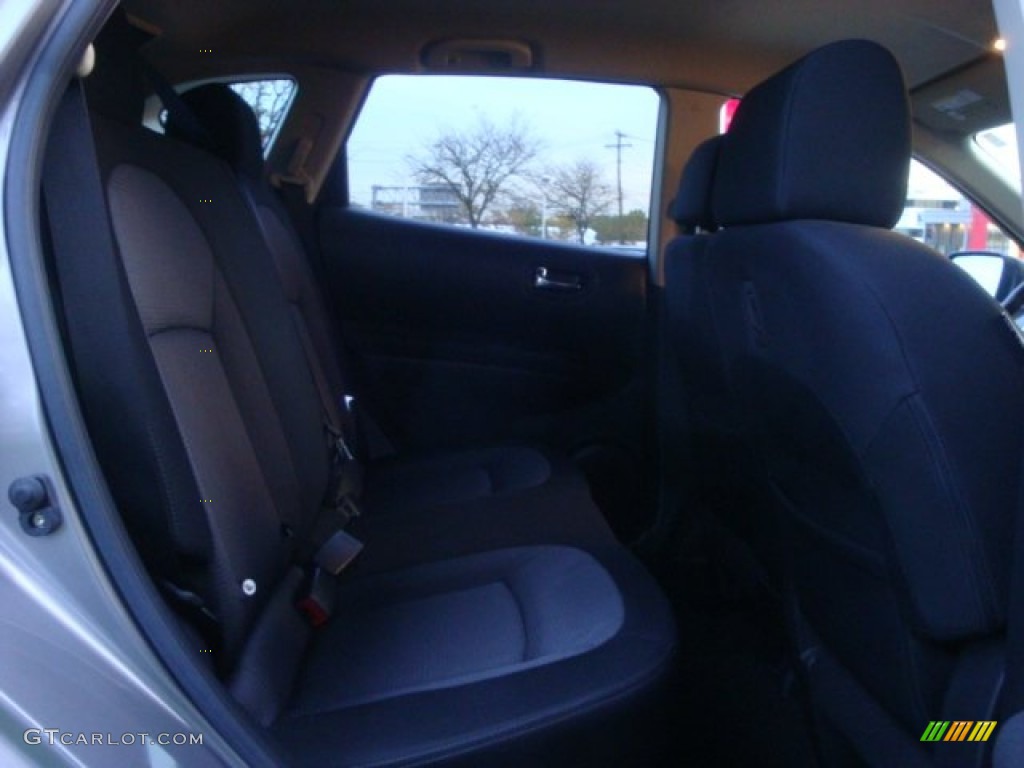 2011 Rogue SV AWD - Gotham Gray Metallic / Black photo #16