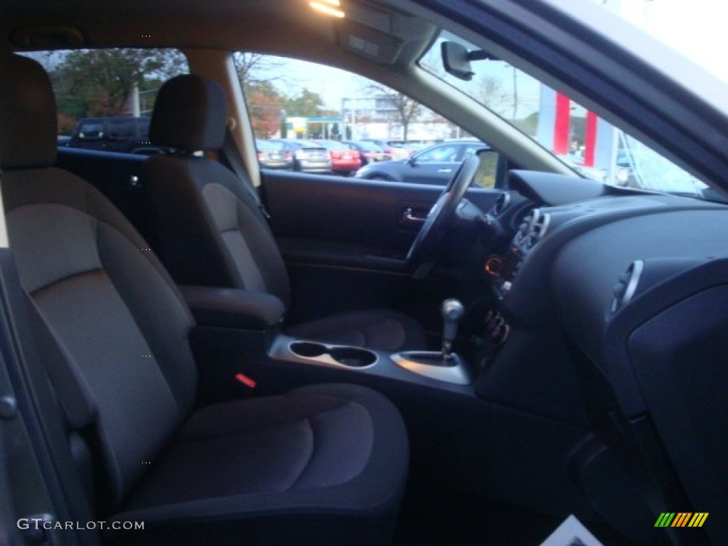 2011 Rogue SV AWD - Gotham Gray Metallic / Black photo #17