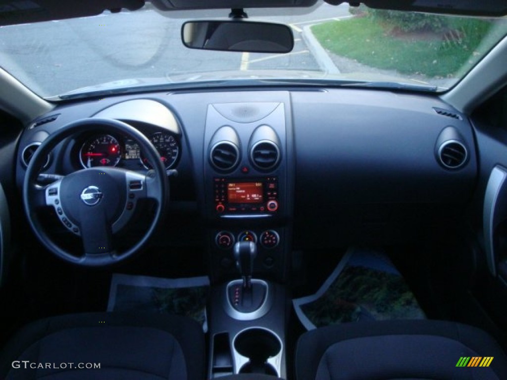2011 Rogue SV AWD - Gotham Gray Metallic / Black photo #20