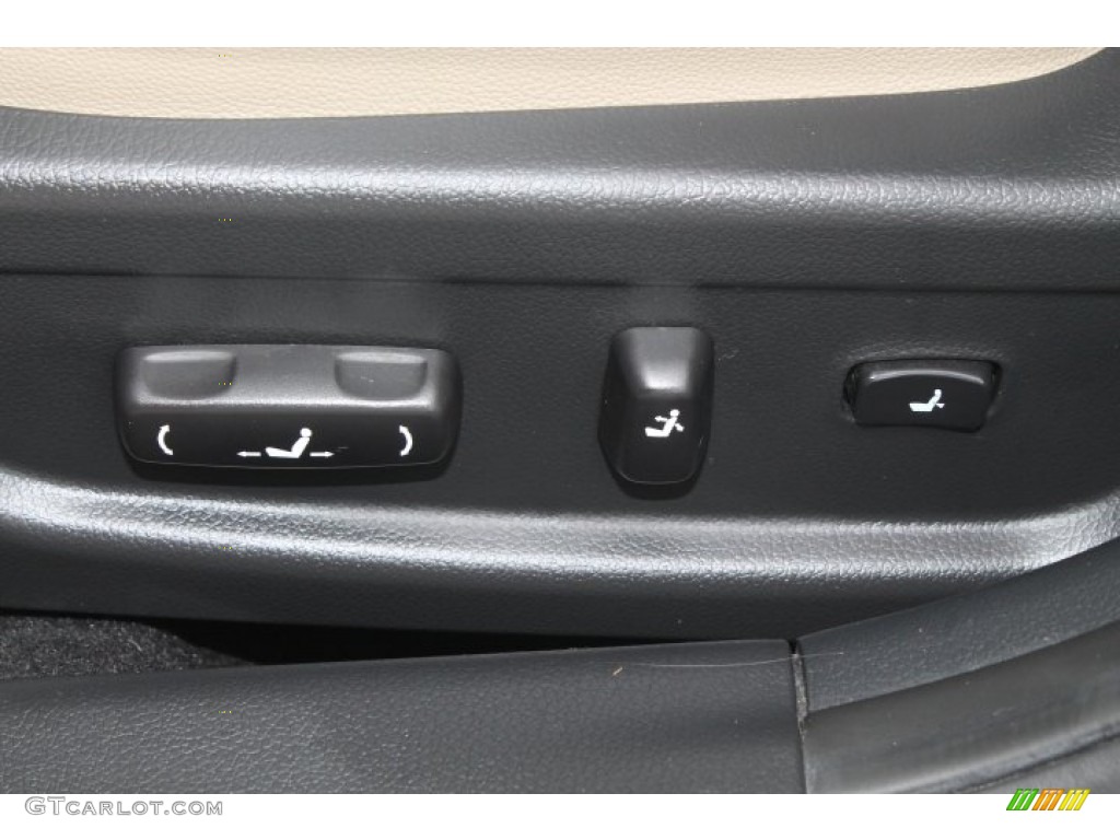 2012 Optima EX - Snow White Pearl / Beige photo #17