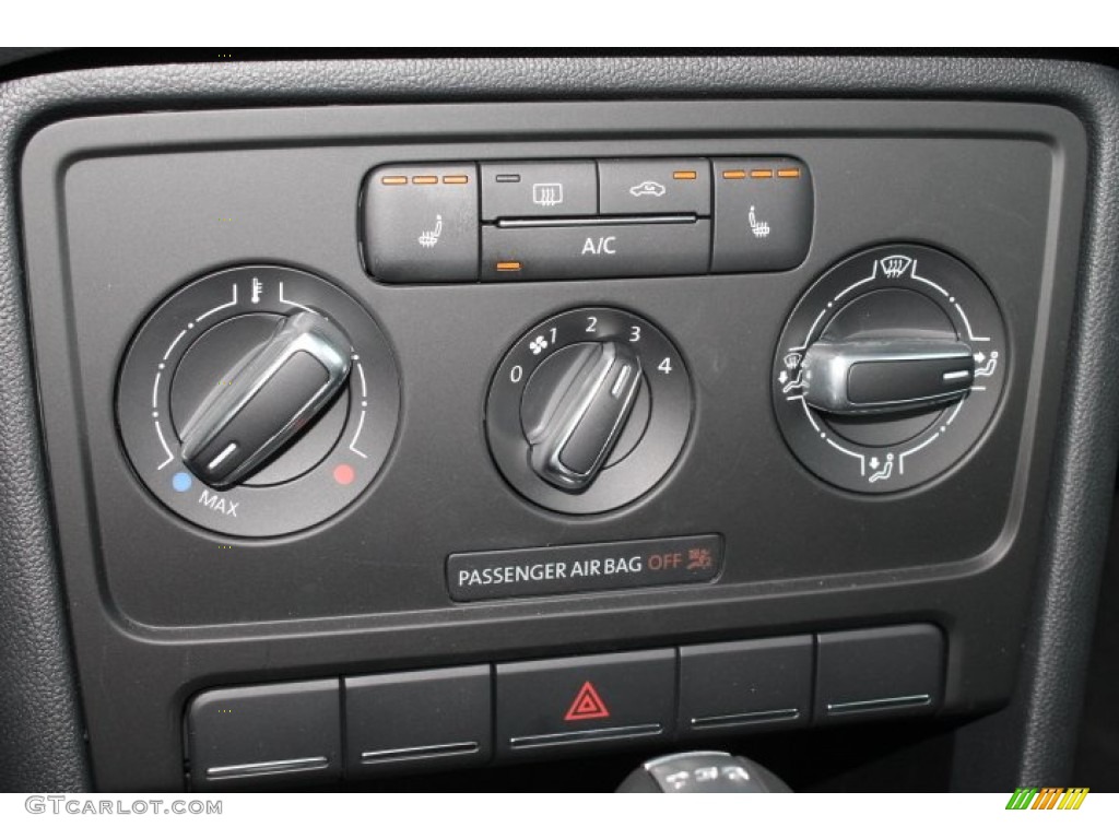 2015 Volkswagen Beetle R Line 2.0T Controls Photo #98630418