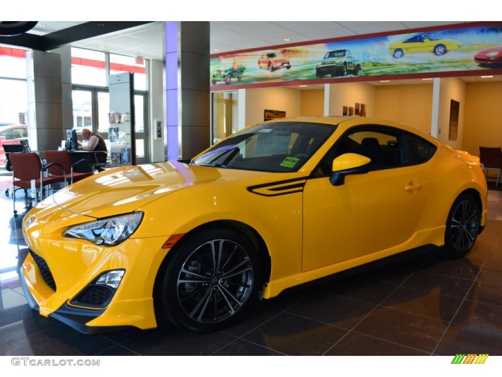 2015 FR-S Release Series 1.0 - RS 1.0 Yuzu Yellow / Black/Red Accents photo #3