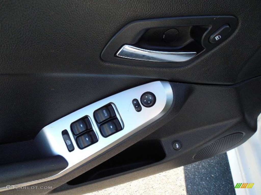 2010 G6 Sedan - Summit White / Ebony photo #17
