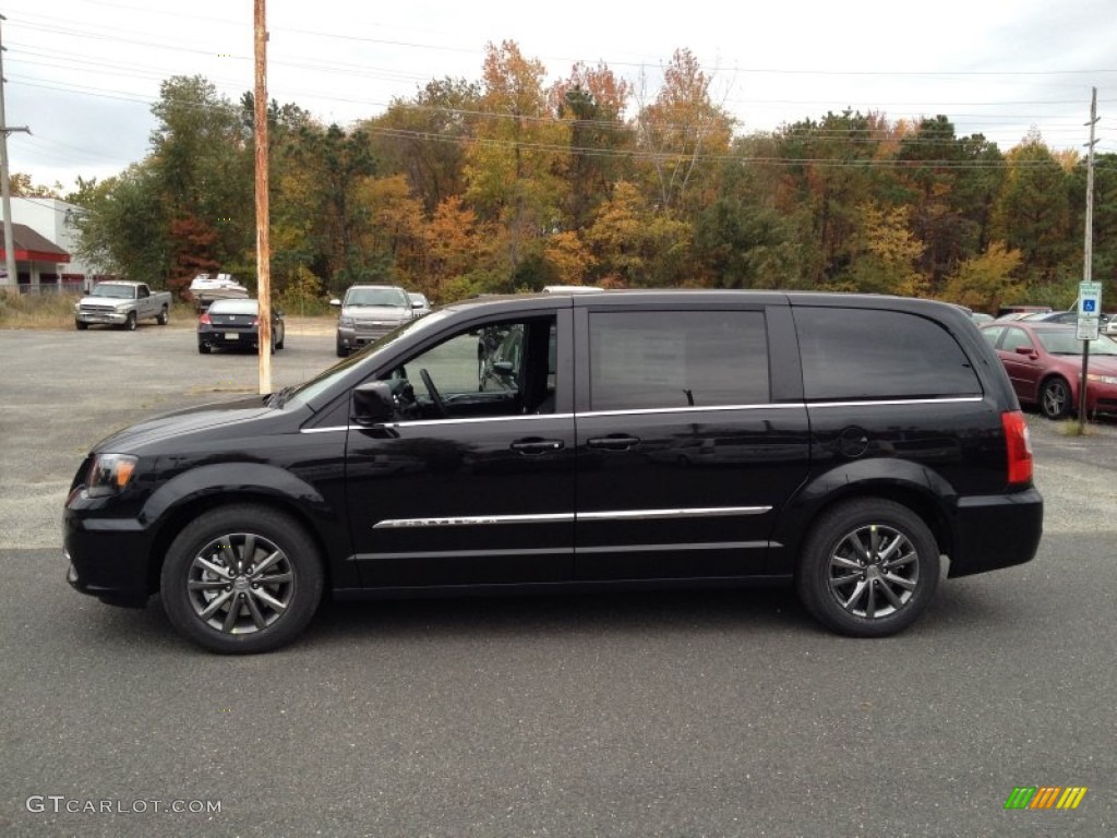 2015 Town & Country S - Brilliant Black Crystal Pearl / S Black photo #3