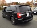 2015 Brilliant Black Crystal Pearl Chrysler Town & Country S  photo #4