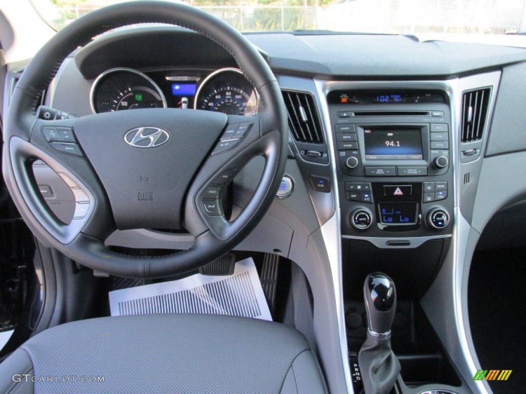 2015 Hyundai Sonata Hybrid Limited Dashboard Photos