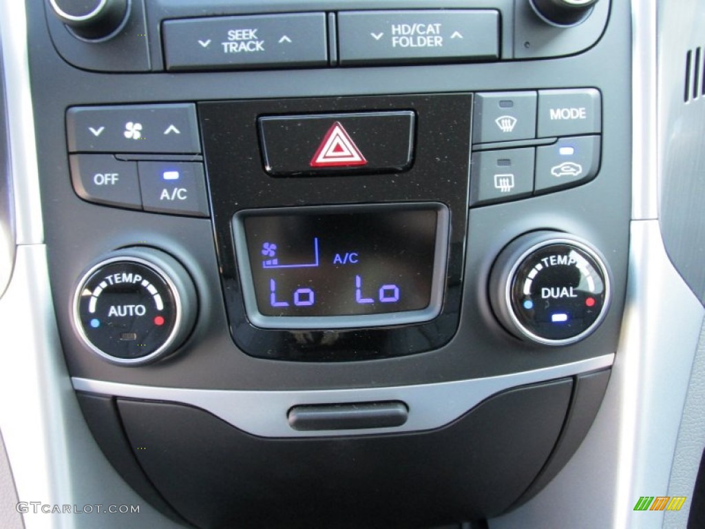 2015 Hyundai Sonata Hybrid Limited Controls Photo #98646437