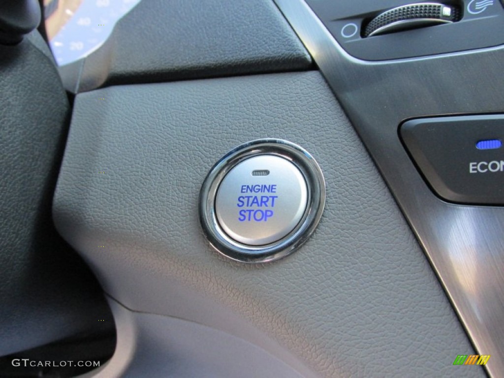 2015 Hyundai Sonata Hybrid Limited Controls Photos