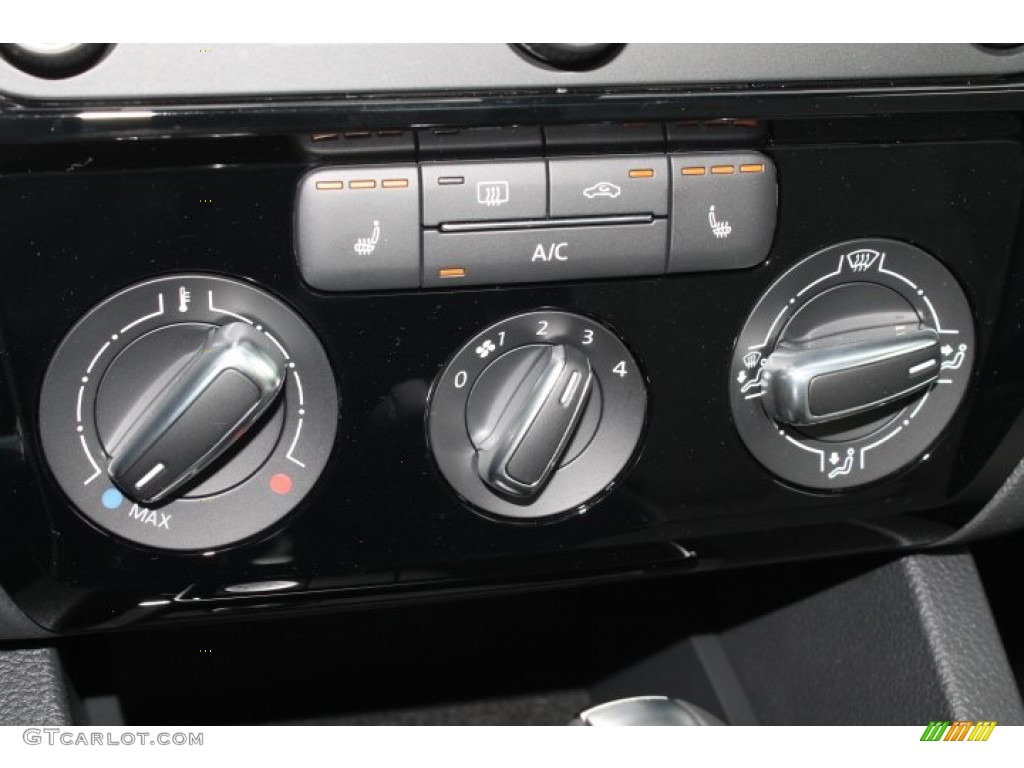 2015 Volkswagen Jetta Sport Sedan Controls Photo #98649764