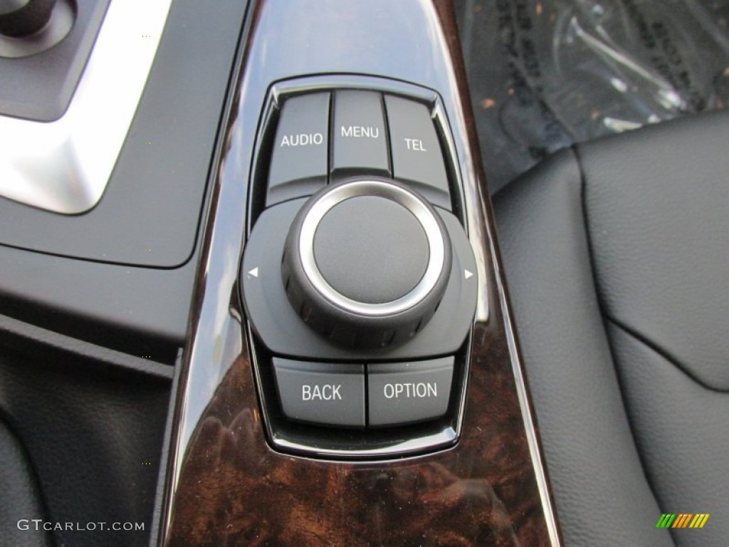 2015 3 Series 328i xDrive Sedan - Alpine White / Black photo #17