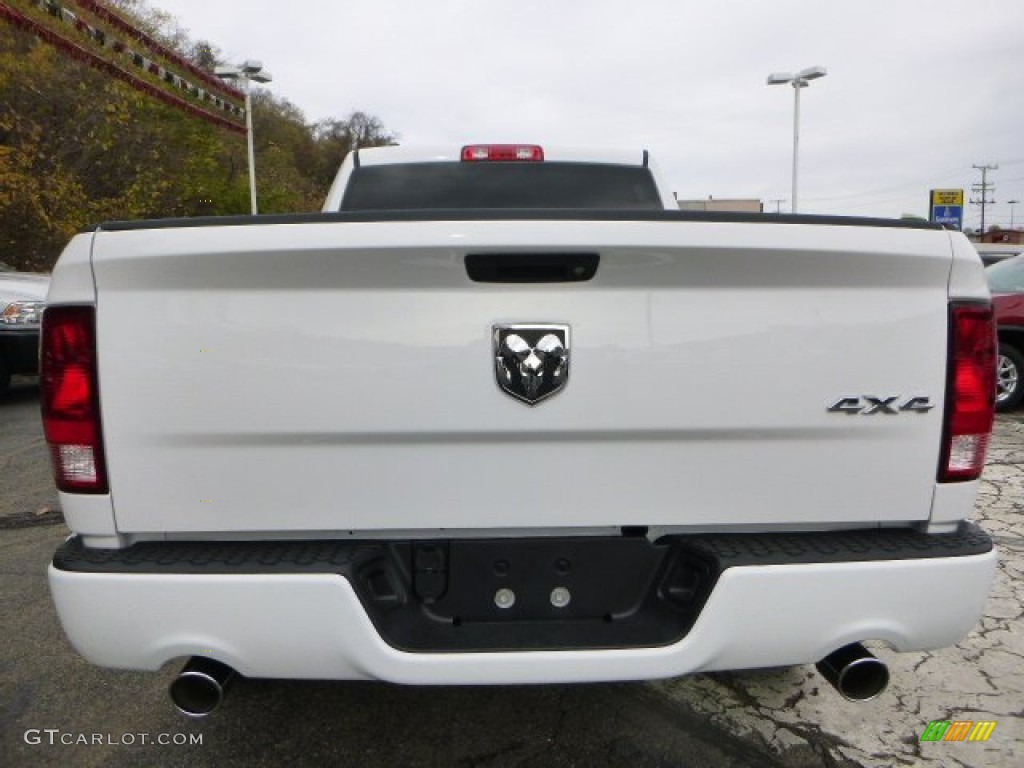 2015 1500 Express Quad Cab 4x4 - Bright White / Black/Diesel Gray photo #4