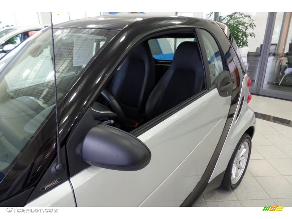 2009 fortwo passion coupe - Silver Metallic / Design Black photo #6