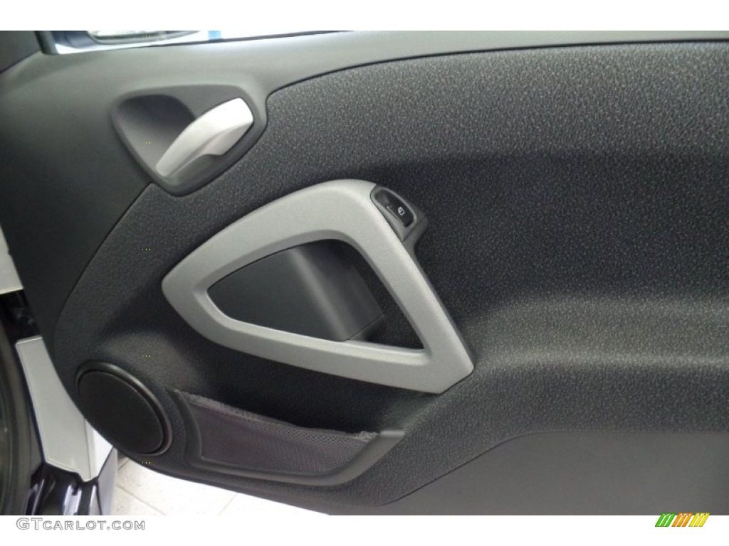 2009 fortwo passion coupe - Silver Metallic / Design Black photo #18