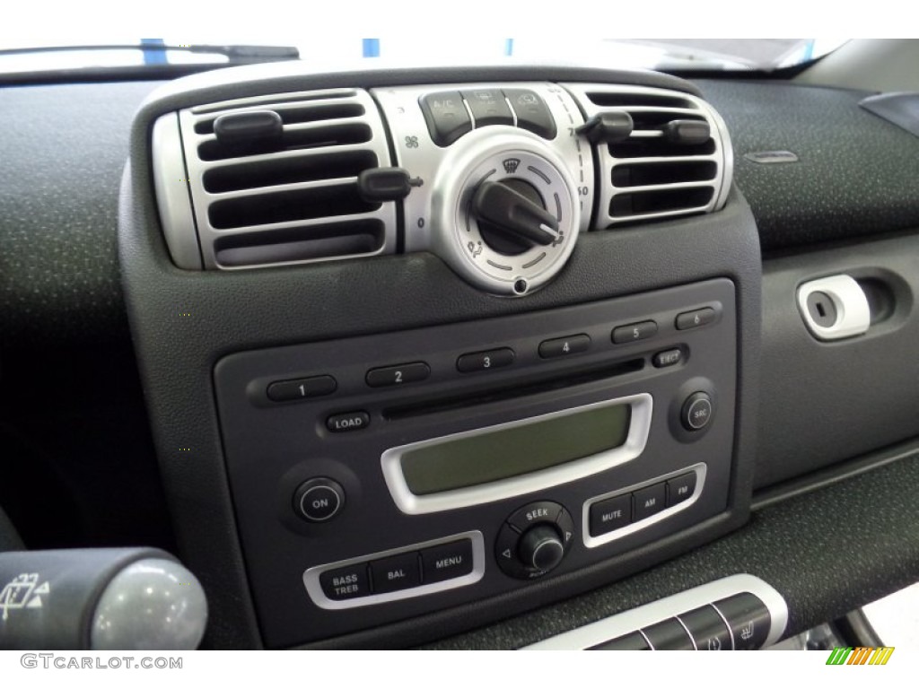 2009 fortwo passion coupe - Silver Metallic / Design Black photo #20