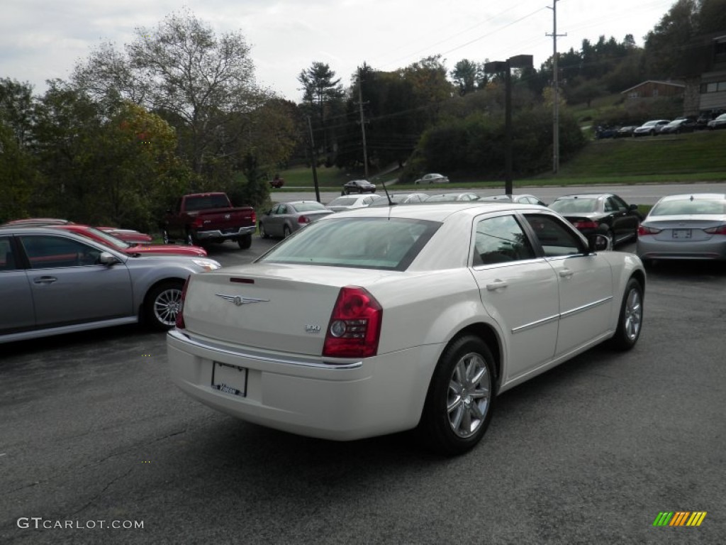 2008 300 Limited - Cool Vanilla White / Dark Khaki/Light Graystone photo #6