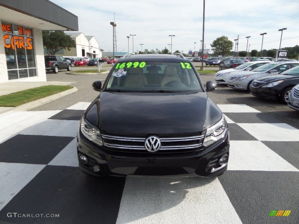 2012 Tiguan SEL - Deep Black Metallic / Beige photo #2