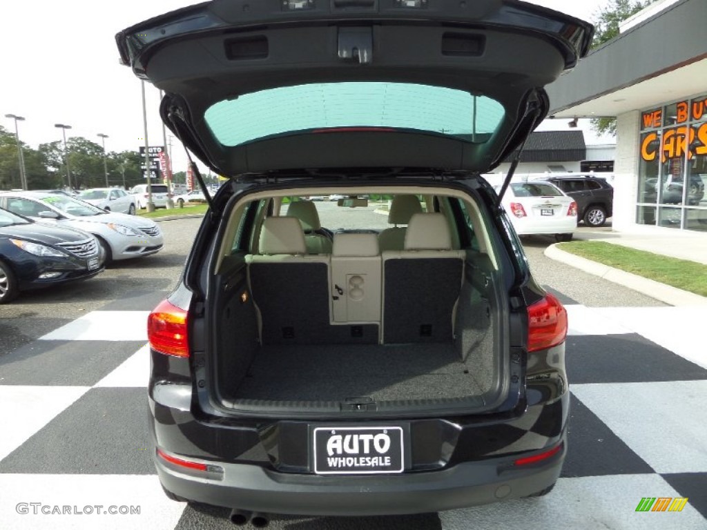 2012 Tiguan SEL - Deep Black Metallic / Beige photo #5