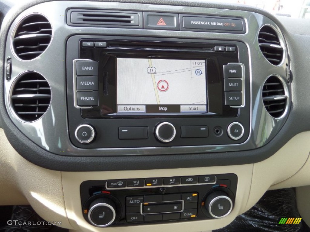 2012 Tiguan SEL - Deep Black Metallic / Beige photo #17