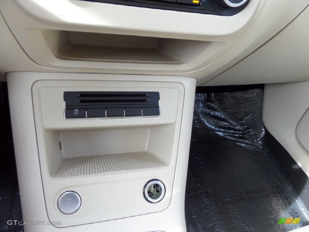 2012 Tiguan SEL - Deep Black Metallic / Beige photo #18