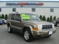 Light Khaki Metallic 2006 Jeep Commander Limited 4x4