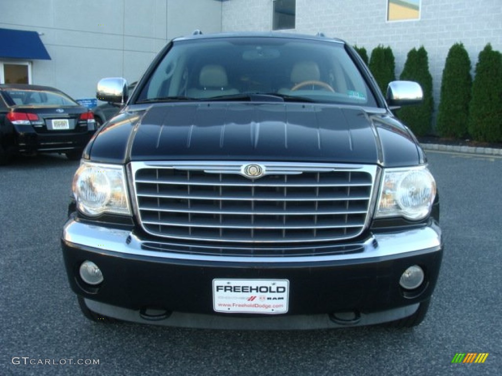 2007 Aspen Limited HEMI 4WD - Brilliant Black Crystal Pearl / Dark Khaki/Light Graystone photo #2