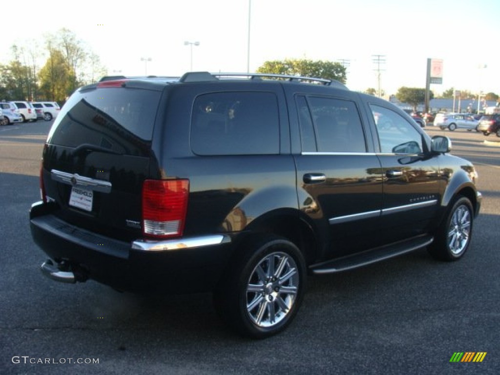 2007 Aspen Limited HEMI 4WD - Brilliant Black Crystal Pearl / Dark Khaki/Light Graystone photo #8