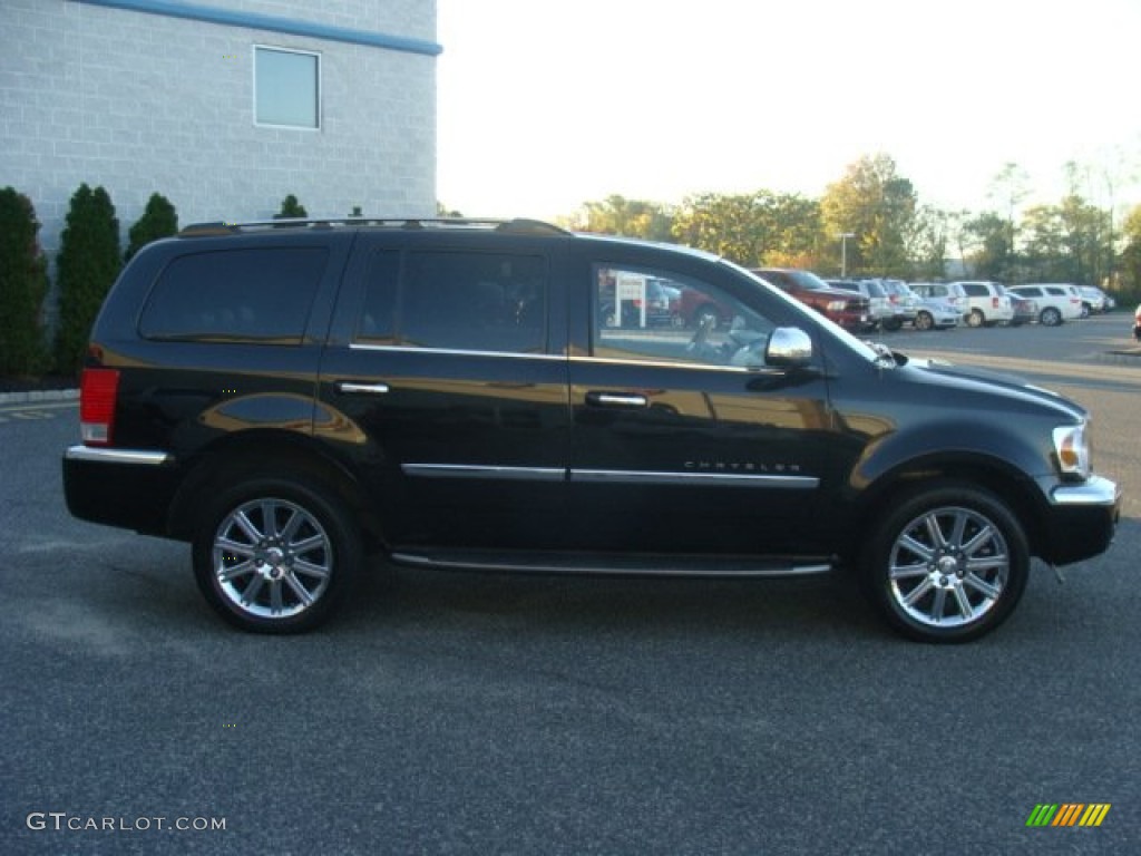 2007 Aspen Limited HEMI 4WD - Brilliant Black Crystal Pearl / Dark Khaki/Light Graystone photo #9