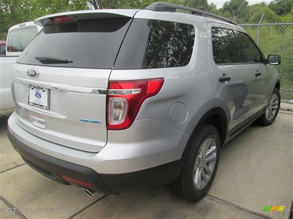 2015 Explorer FWD - Ingot Silver / Medium Light Stone photo #2