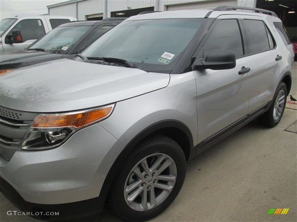 2015 Explorer FWD - Ingot Silver / Medium Light Stone photo #6